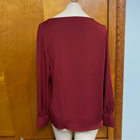 Burgundy Express Blouse with Buttoned Sleeves - Picture 2 of 3